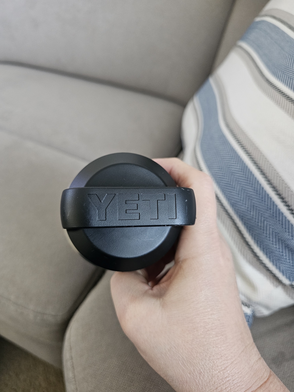 Custom YETI Rambler 26oz - Picture 4 of 9